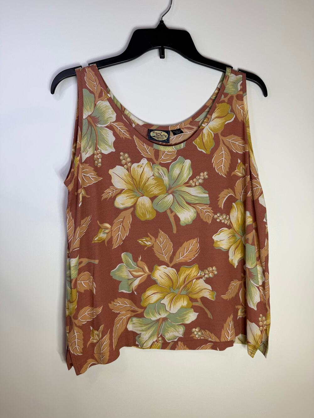 Tommy Bahama Women's Brown Hawaiian Tank Size M